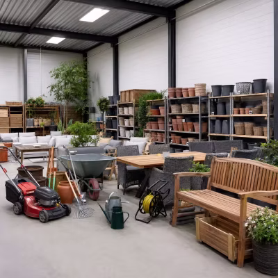 Vintage en antieke meubels, decoratie en woonaccessoires in de categorie Vintage & Antiek van STUFFVIA Outlet. Unieke tweedehands artikelen online verkrijgbaar of af te halen op afspraak.